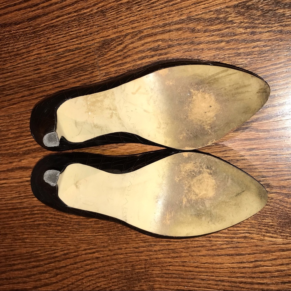 Tahari Lolly Brown Crocodile Patent Leather Heels - Picture 4 of 6